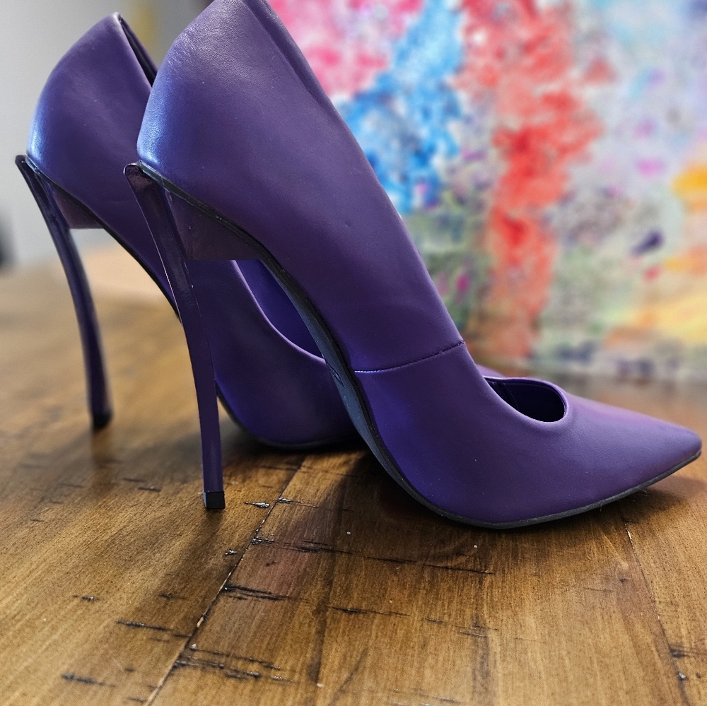 Mixx shut purple heels